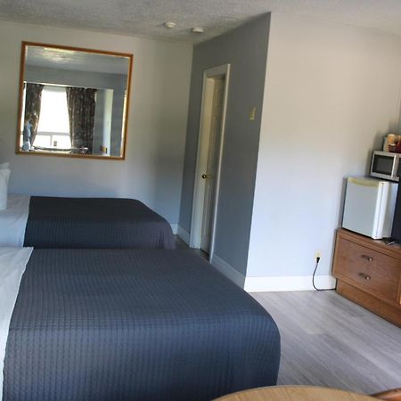 Bancroft Inn & Suites Ngoại thất bức ảnh